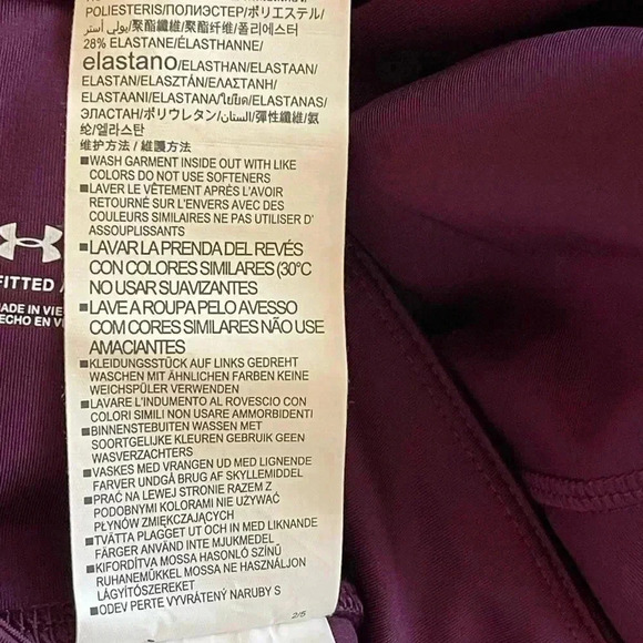 Under Armour Breathelux Metallic Crop Size M - Picture 8 of 9